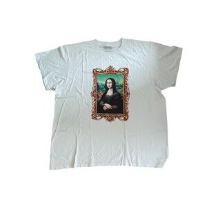 Big Bud Press White Tee with Framed Mona Lisa Art Print